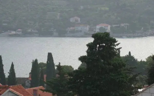 Villa Mir