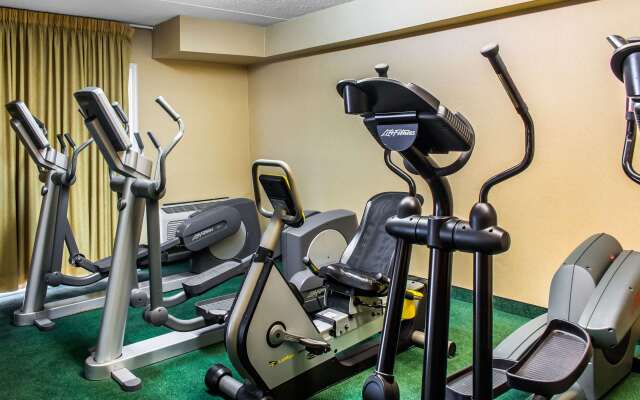 Clarion Hotel Philadelphia International Airport