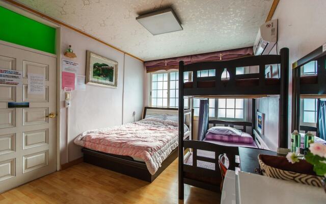 Seongsan Hotpul Guesthouse - Hostel