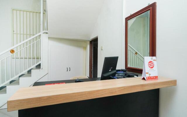 OYO 2968 Cahaya Residence Surabaya Near RSU National Hospital Kota Surabaya