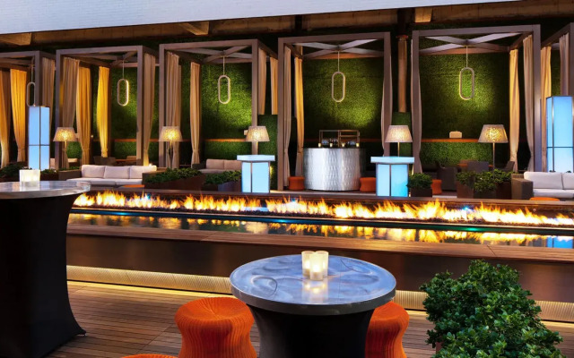 Sheraton Grand Los Angeles