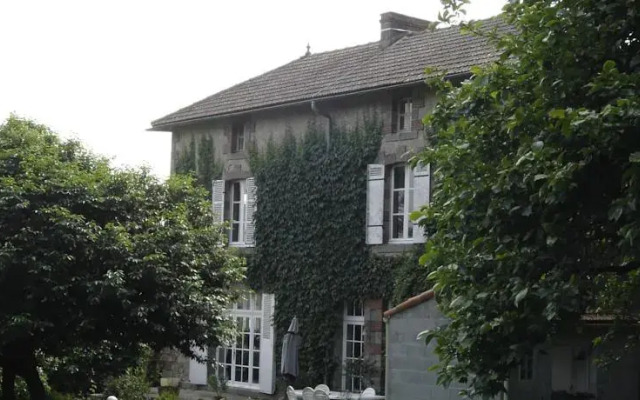 aux deux cèdres