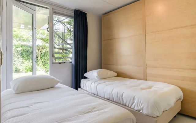 Lovely Family Villa With Garden in Kamperland