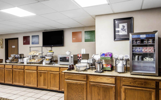 Comfort Inn & Suites Ponca City near Marland Mansion