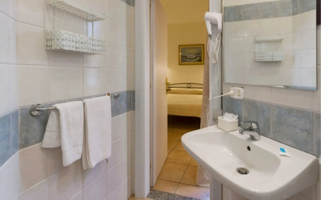 Palau City Hotel