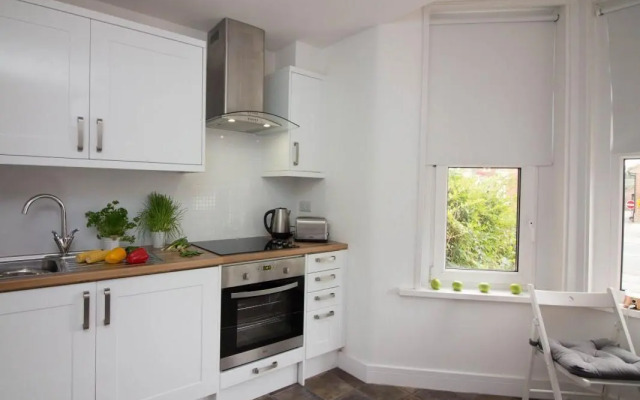Beddoe Apartments