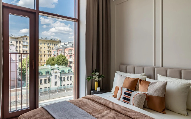 Moscow Deluxe на улице Казакова