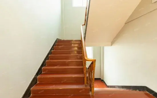 Junyi Hotel