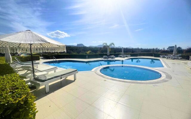 Penthouse Apartment With Stunning Sea and Mountain Views