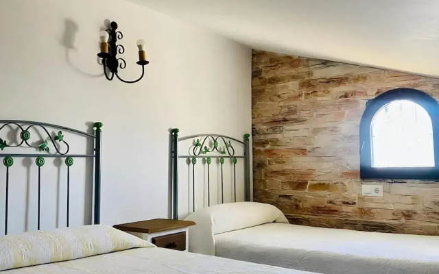 Amplio Chalet con Piscina