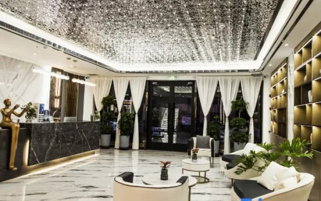Burqin Luxury Hotel