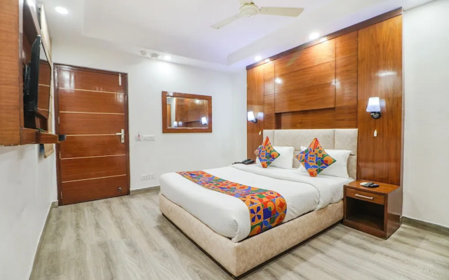 Fabhotel Dwarka Suites