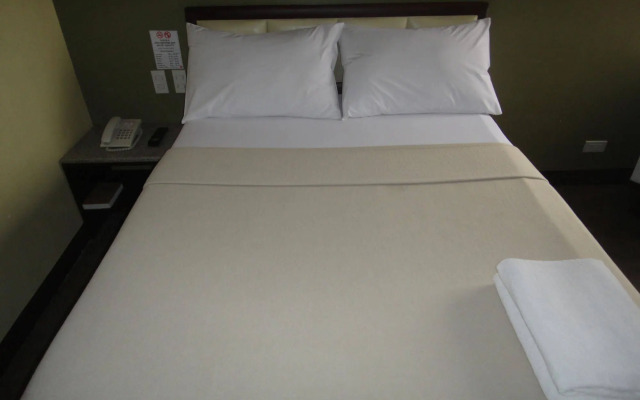 Express Inn - Cebu Hotel