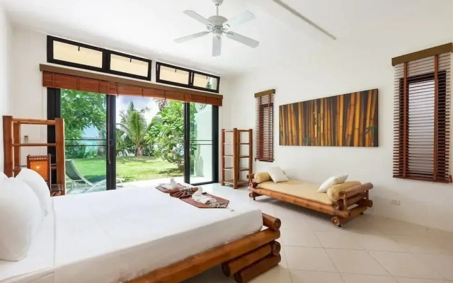 Luxury Private Beachfront Haileng Villa