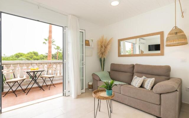 Moderno apartamento en Calan Bosch- C10