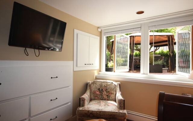 English Bay Inn Bed and Breakfast