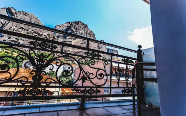 Deluxe Getaway With Balcony And Amazing View 1 Bedroom Apts