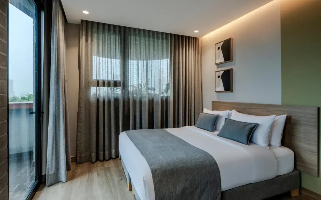 Heiss Hotel