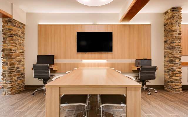 Microtel Inn & Suites by Wyndham Clarion