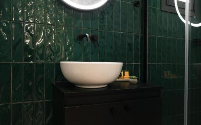 Plane Tree Luxury Suites