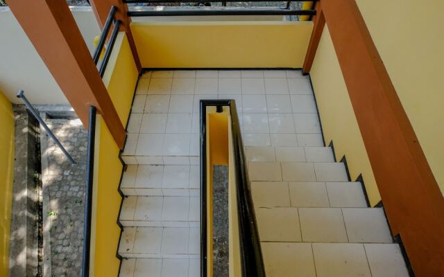 Uniga Malang Family Residence by OYO Rooms