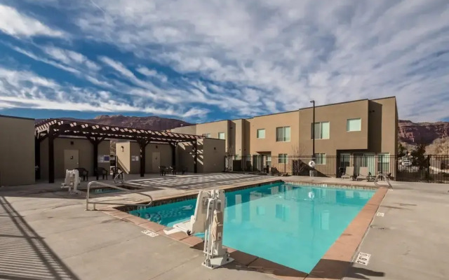 Entrada at Moab 417-421-425-429