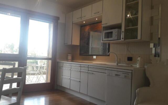 Via Borghetto di Vara 13