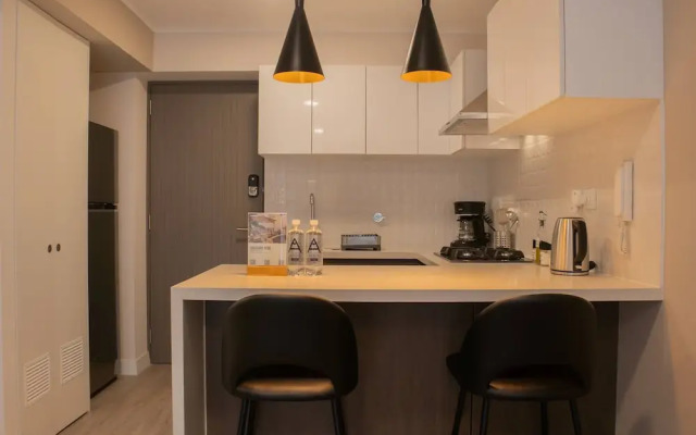 w Impressive 1BR w Balcony in Miraflores