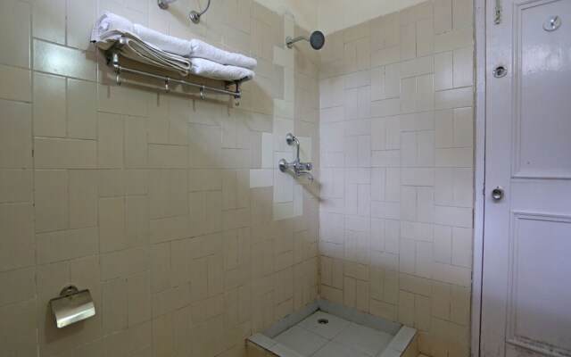 OYO 10959 Hotel Langdale Manor