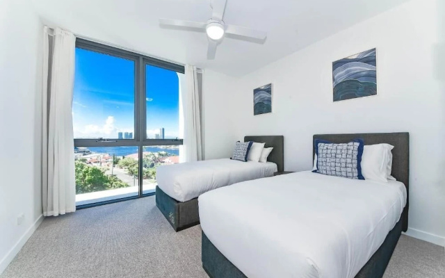 Lotus Resort – Guest Rooms – Gold Coast