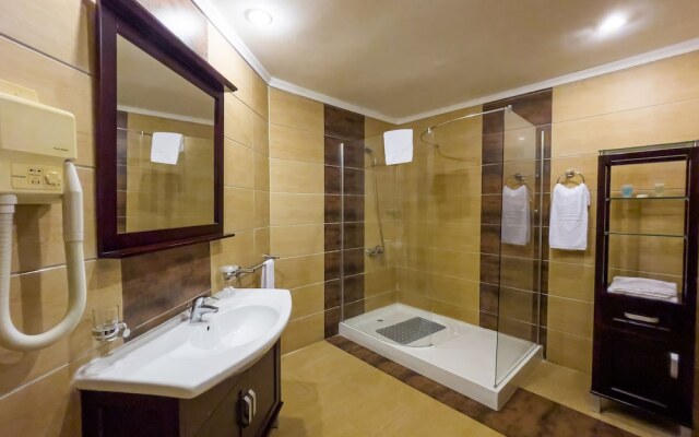 Black Diamond Hotel