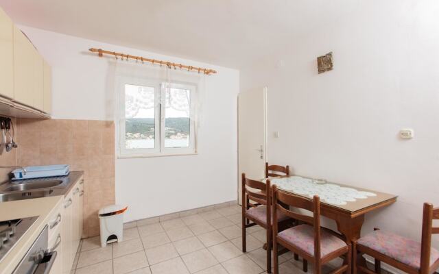 Apartments Marija Vinisce