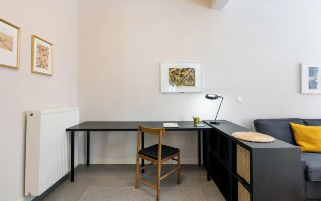 Spark 2-Bedroom Apartment in Athens