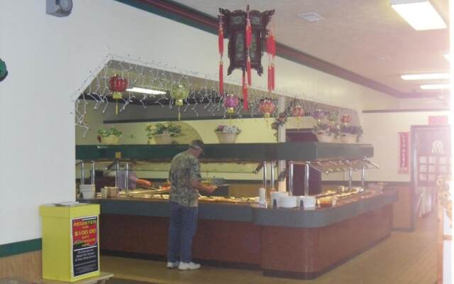 Holiday Terrace Motel