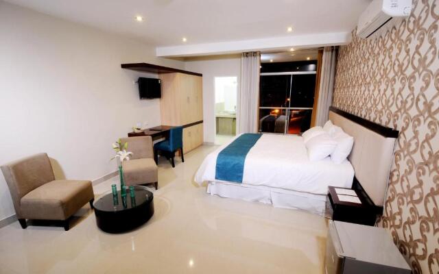 Dom Hotel