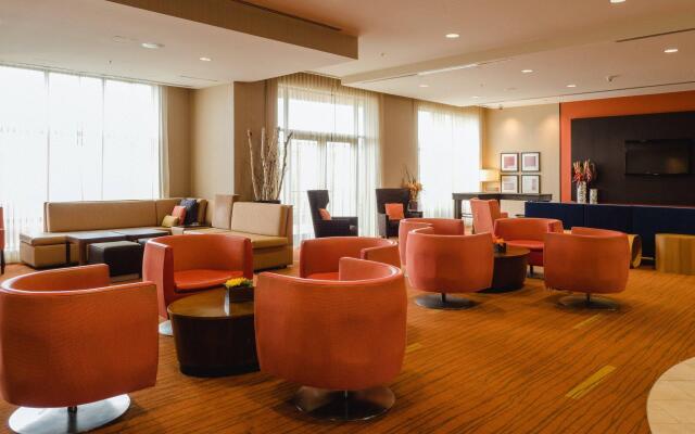 Courtyard by Marriott Kingston Highway 401/Division Street