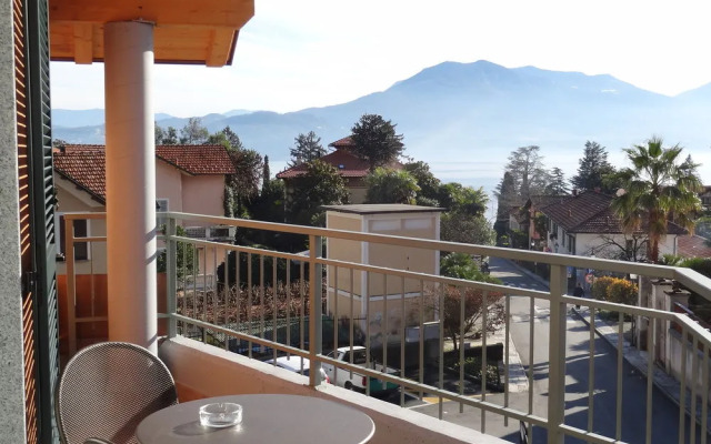 Helianthus Residence