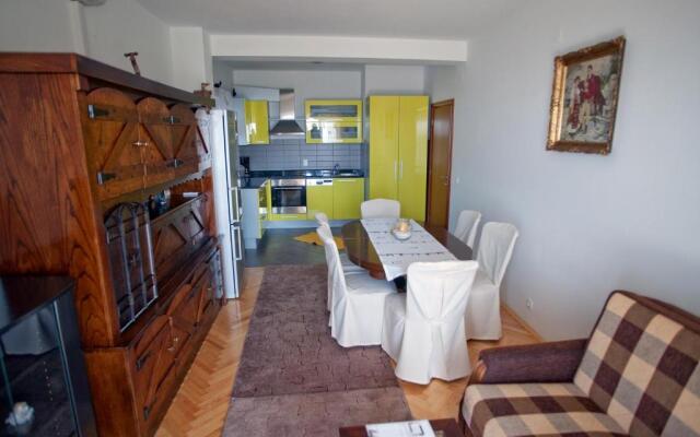 Apartments Marinić