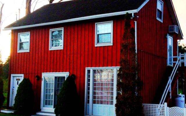 Elmrock Inn