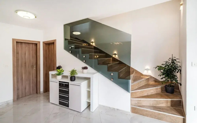 Urban and quiet holiday house Bianca
