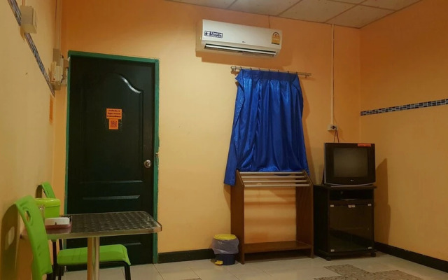 Ingpha Room for rent