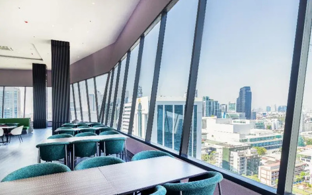 Queensland Hotel Bangkok