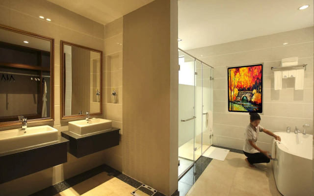Horizon Lake View Resort Hotel