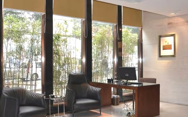 Degas Hotel