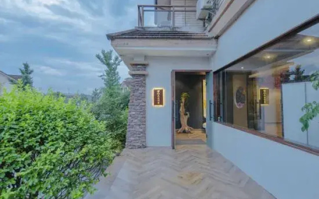 Wuyi Shanshuizhuang Inn