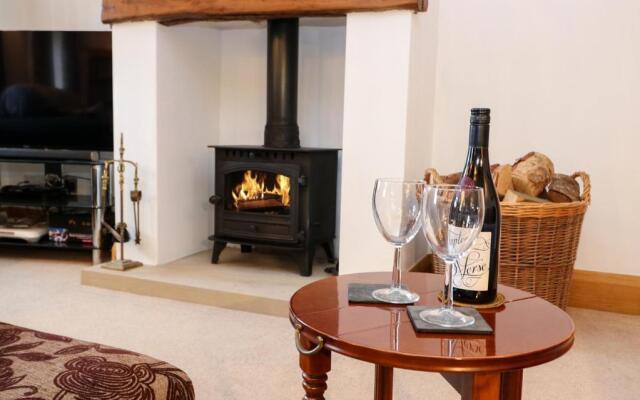 Long Ing Farm, Holmfirth