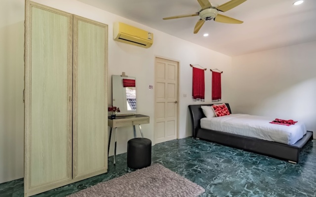 Villa Nap Dau 10 Bedrooms – Guest Rooms – Chalong