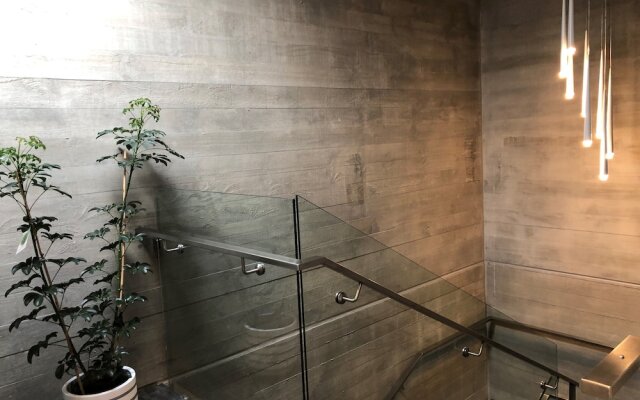 Whitewood Suites Inner City Luxury Apartments