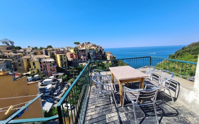 Appartamento Isola - In the center with Terrace - sea view & AC