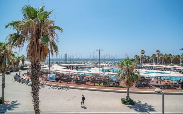 BayWatch Hotel